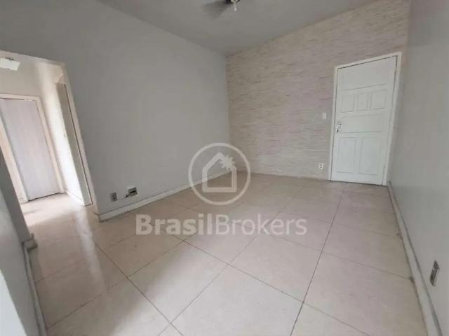 Apartamento para Venda em Rio de Janeiro/RJ Vila Valqueire 2 Quartos