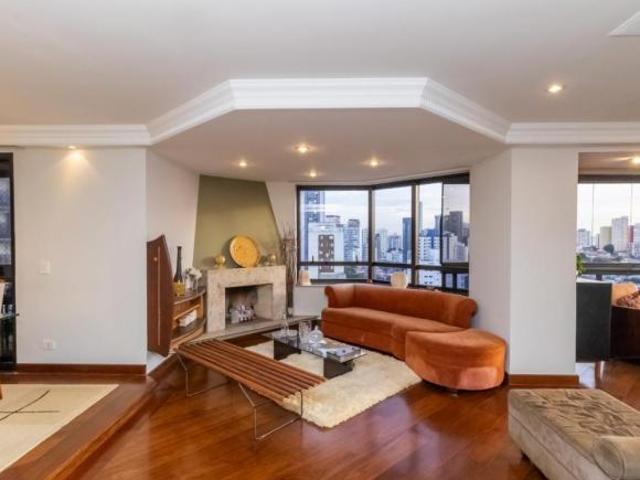 Apartamento para venda em Sumaré com 4 quartos, sendo 4 suítes, 5 vagas, 202m²