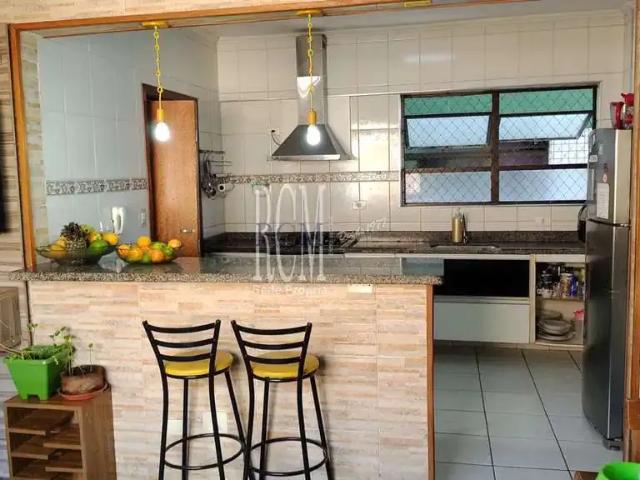 Apartamento para Venda em São Vicente/SP Centro 3 Quartos