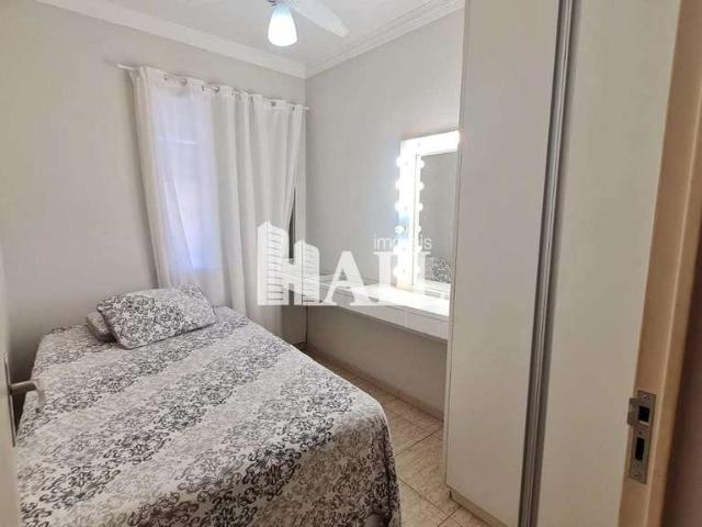 Apartamento para Venda em São José do Rio Preto/SP Loteamento Parque dos Pássaros 3 Quartos