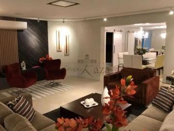 Apartamento para Venda em São José dos Campos/SP Vila Guaianazes 3 Quartos