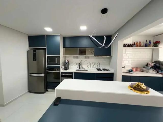 Apartamento para Venda em São José dos Campos/SP Vila Industrial 3 Quartos