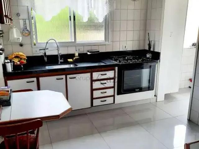 Apartamento para Venda em São José dos Campos/SP Bosque dos Eucaliptos 3 Quartos