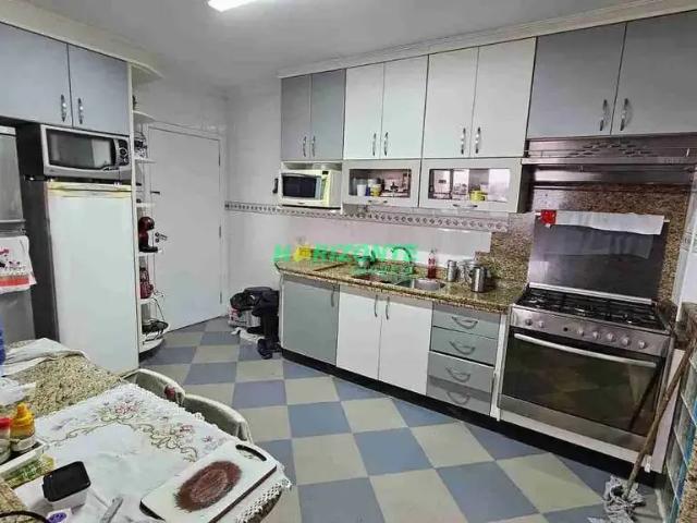 Apartamento para Venda em São José dos Campos/SP Bosque dos Eucaliptos 4 Quartos