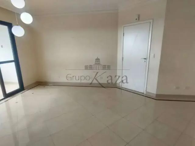 Apartamento para Venda em São José dos Campos/SP Bosque dos Eucaliptos 4 Quartos