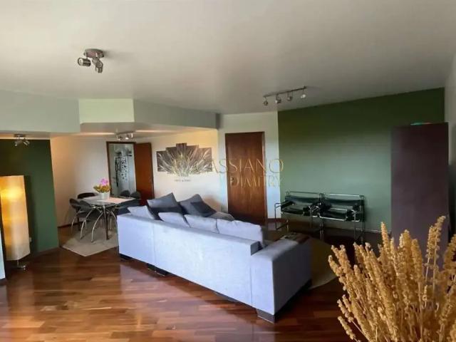 Apartamento para Venda em São José dos Campos/SP Centro 4 Quartos