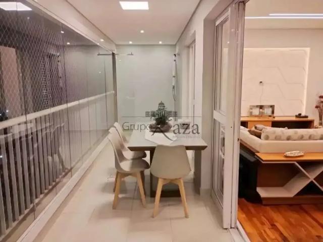 Apartamento para Venda em São José dos Campos/SP Jardim das Indústrias 3 Quartos
