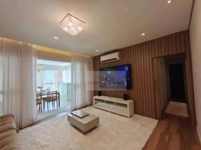 Apartamento para Venda em São José dos Campos/SP Jardim das Indústrias 4 Quartos