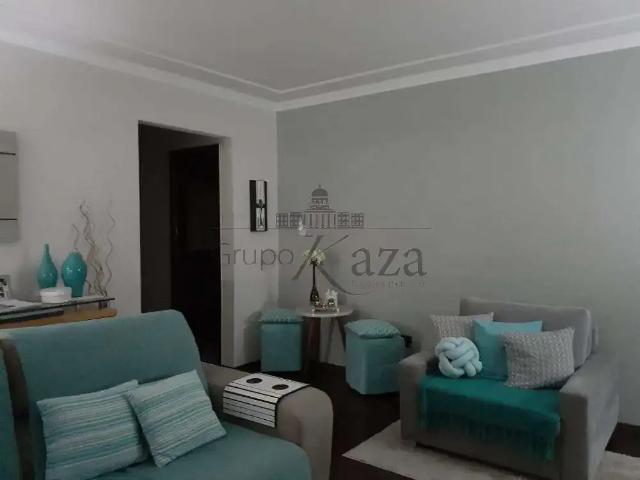 Apartamento para Venda em São José dos Campos/SP Jardim Estoril 3 Quartos