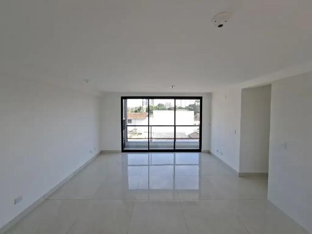 Apartamento para Venda em São José dos Pinhais/PR Centro 3 Quartos