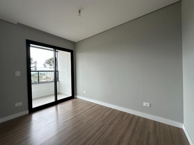 Apartamento para Venda em São José dos Pinhais/PR Centro 3 Quartos