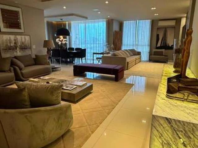 Apartamento para Venda em São José dos Pinhais/PR Centro 3 Quartos