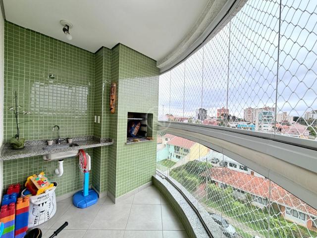 Apartamento para Venda em São José dos Pinhais/PR Centro 4 Quartos
