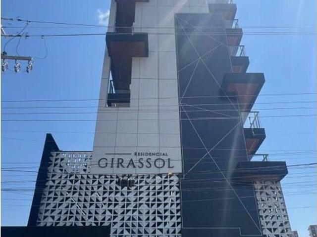 Apartamento para Venda em São José dos Pinhais/PR Centro 3 Quartos
