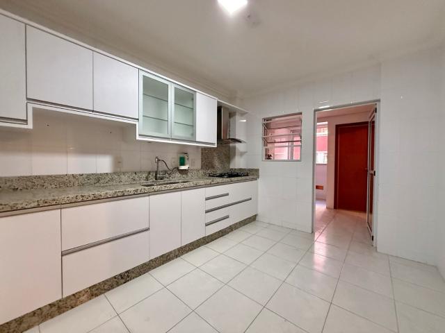 Apartamento para Venda em São José/SC Campinas 3 Quartos