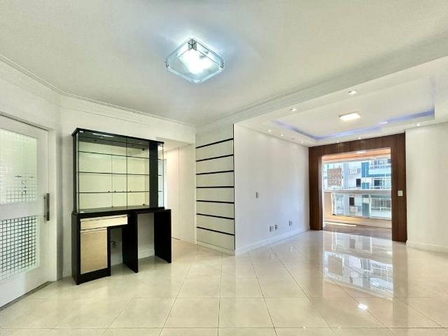 Apartamento para Venda em São José/SC Campinas 3 Quartos