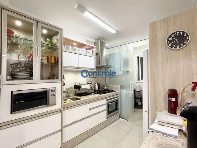Apartamento para Venda em São José/SC Barreiros 3 Quartos