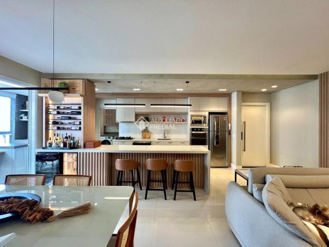 Apartamento para Venda em São José/SC Kobrasol 3 Quartos