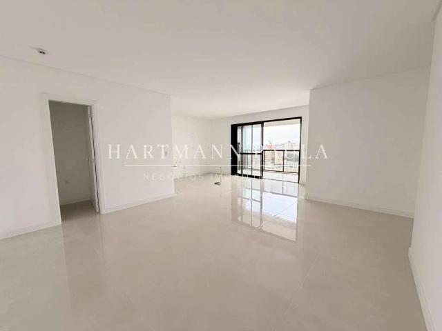 Apartamento para Venda em São José/SC Kobrasol 3 Quartos