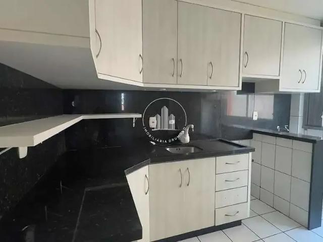 Apartamento para Venda em São José/SC Roçado 2 Quartos