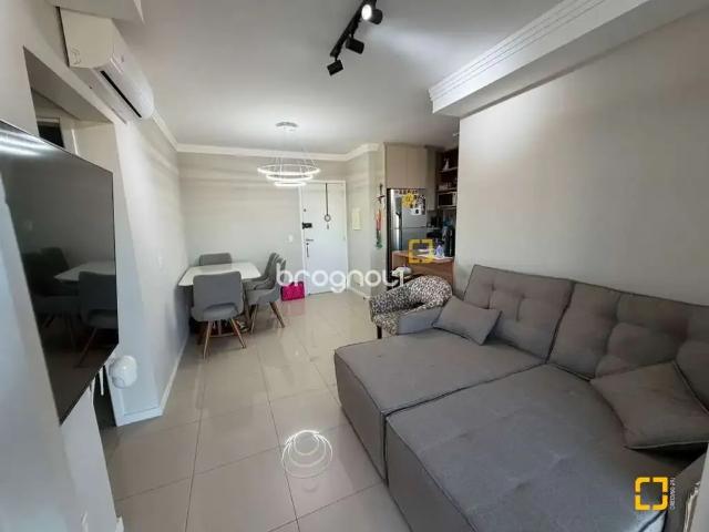 Apartamento para Venda em São José/SC Roçado 2 Quartos
