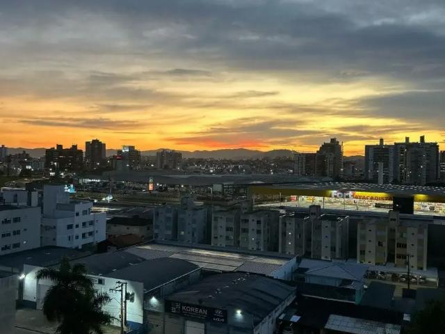 Apartamento para Venda em São José/SC Roçado 2 Quartos