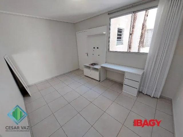 Apartamento para Venda em São José/SC Roçado 2 Quartos