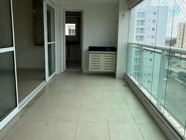 Apartamento para Venda em São Luís/MA Calhau 3 Quartos