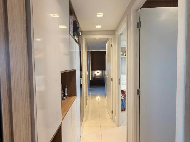 Apartamento para Venda em São Luís/MA Calhau 3 Quartos