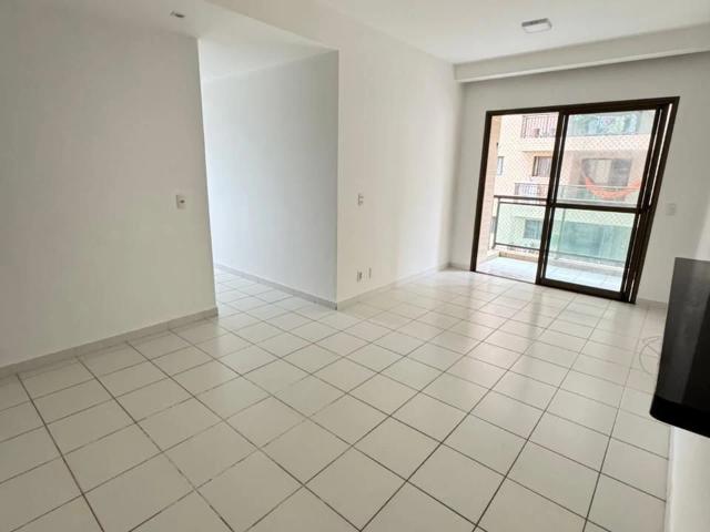 Apartamento para Venda em São Luís/MA Calhau 3 Quartos