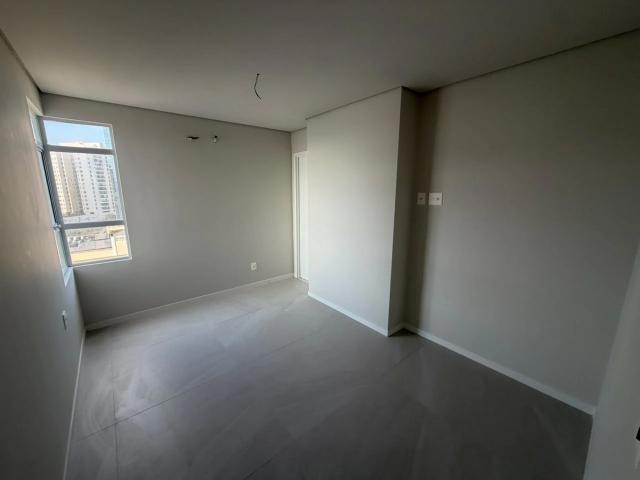 Apartamento para Venda em São Luís/MA Jardim Renascença 4 Quartos