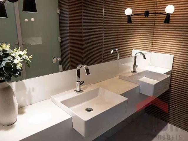 Apartamento para Venda em São Luís/MA Ponta D'Areia 4 Quartos