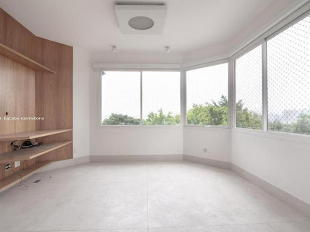 Apartamento para Venda em São Paulo, Vila Nova Conceição, 4 dormitórios, 2 suítes, 4 banheiros, 3 va