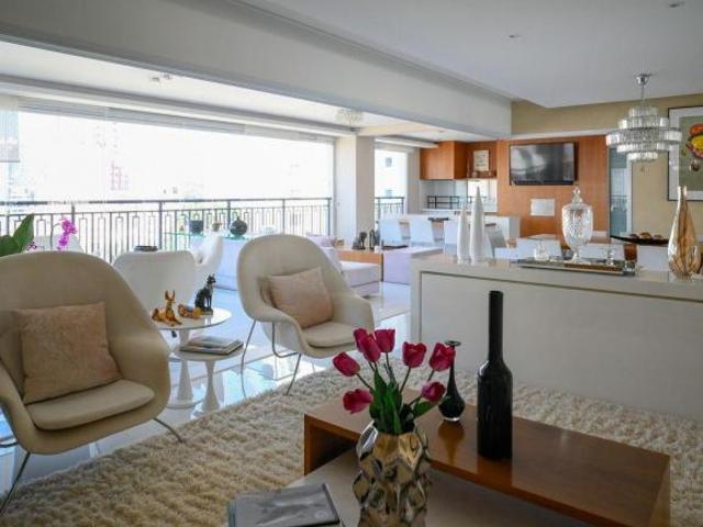 Apartamento para Venda em São Paulo, Aclimação, 3 dormitórios, 3 suítes, 3 banheiros, 4 vagas