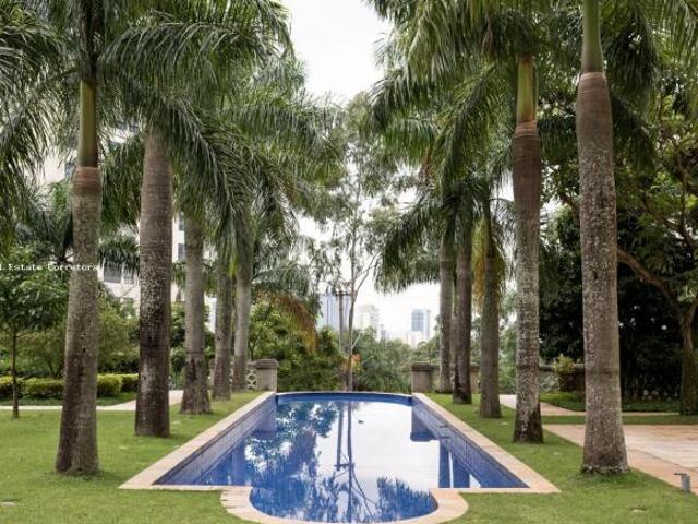 Apartamento para Venda em São Paulo, Panamby, 4 dormitórios, 4 suítes, 6 banheiros, 5 vagas