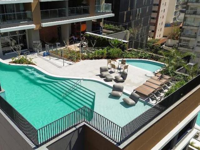 Apartamento para Venda em São Paulo, Sumarezinho, 3 dormitórios, 3 suítes, 4 banheiros, 2 vagas