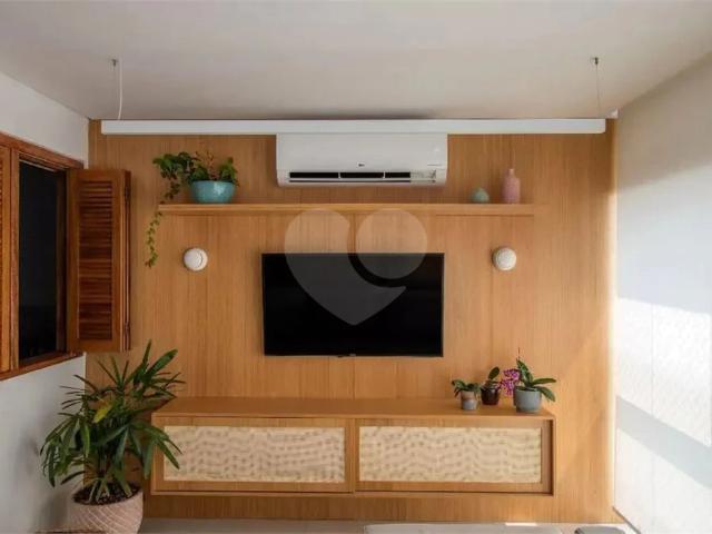 Apartamento para Venda em São Paulo/SP Mirandópolis 2 Quartos