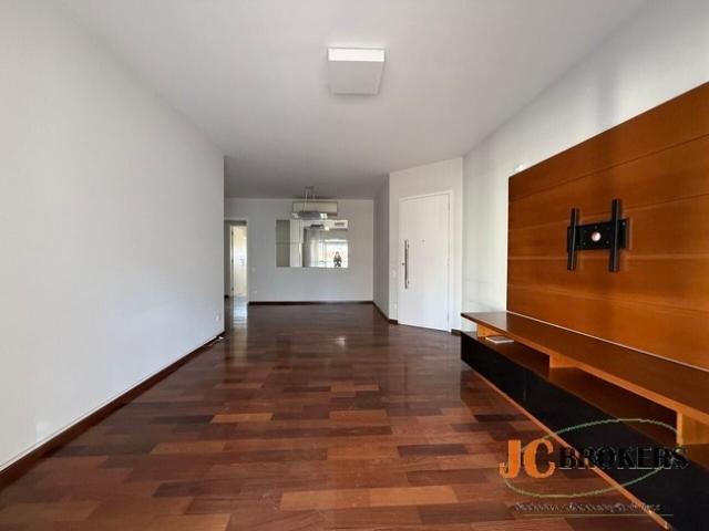 Apartamento para Venda em São Paulo/SP Moema 3 Quartos