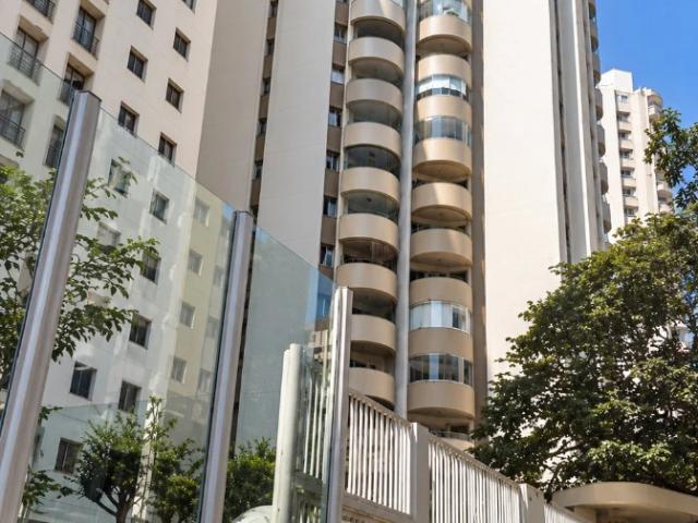 Apartamento para Venda em São Paulo/SP Moema 3 Quartos