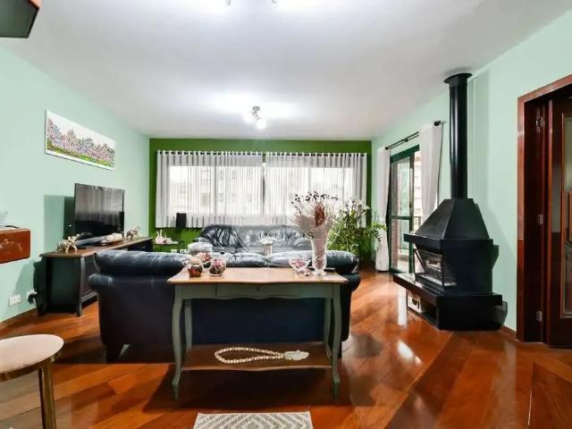 Apartamento para Venda em São Paulo/SP Moema 4 Quartos