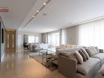Apartamento para Venda em São Paulo/SP Moema 4 Quartos