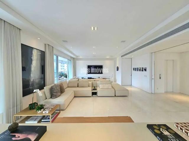Apartamento para Venda em São Paulo/SP Moema 4 Quartos