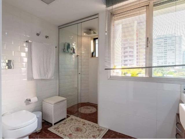 Apartamento para Venda em São Paulo/SP Moema 5 Quartos
