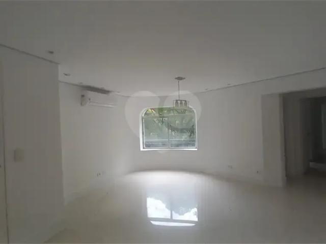 Apartamento para Venda em São Paulo/SP Morumbi 3 Quartos