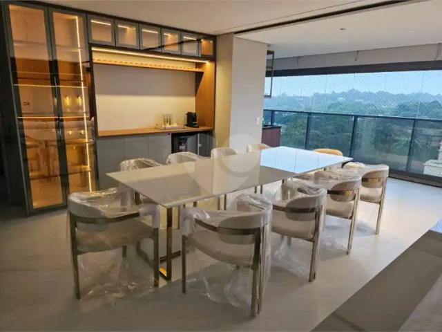 Apartamento para Venda em São Paulo/SP Morumbi 3 Quartos