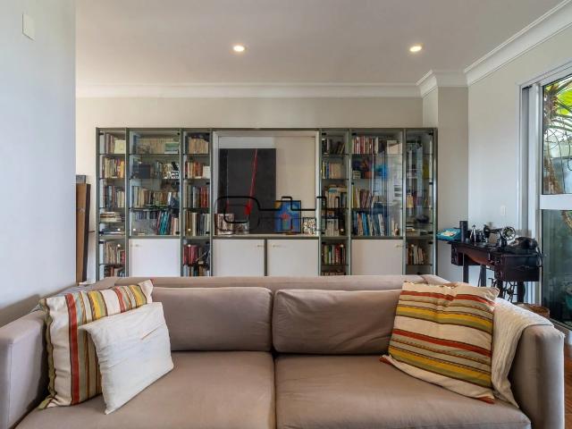 Apartamento para Venda em São Paulo/SP Alto de Pinheiros 4 Quartos