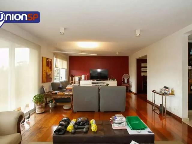 Apartamento para Venda em São Paulo/SP Alto de Pinheiros 4 Quartos