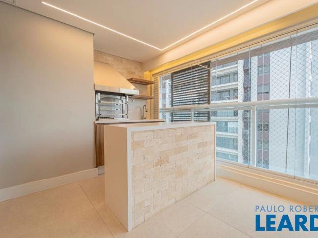 Apartamento para Venda em São Paulo/SP Brooklin 3 Quartos