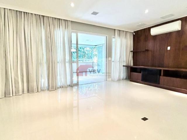 Apartamento para Venda em São Paulo/SP Campo Belo 3 Quartos