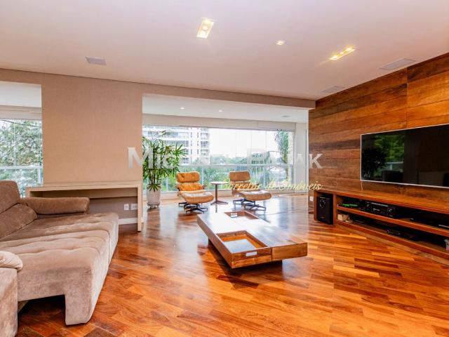 Apartamento para Venda em São Paulo/SP Campo Belo 3 Quartos